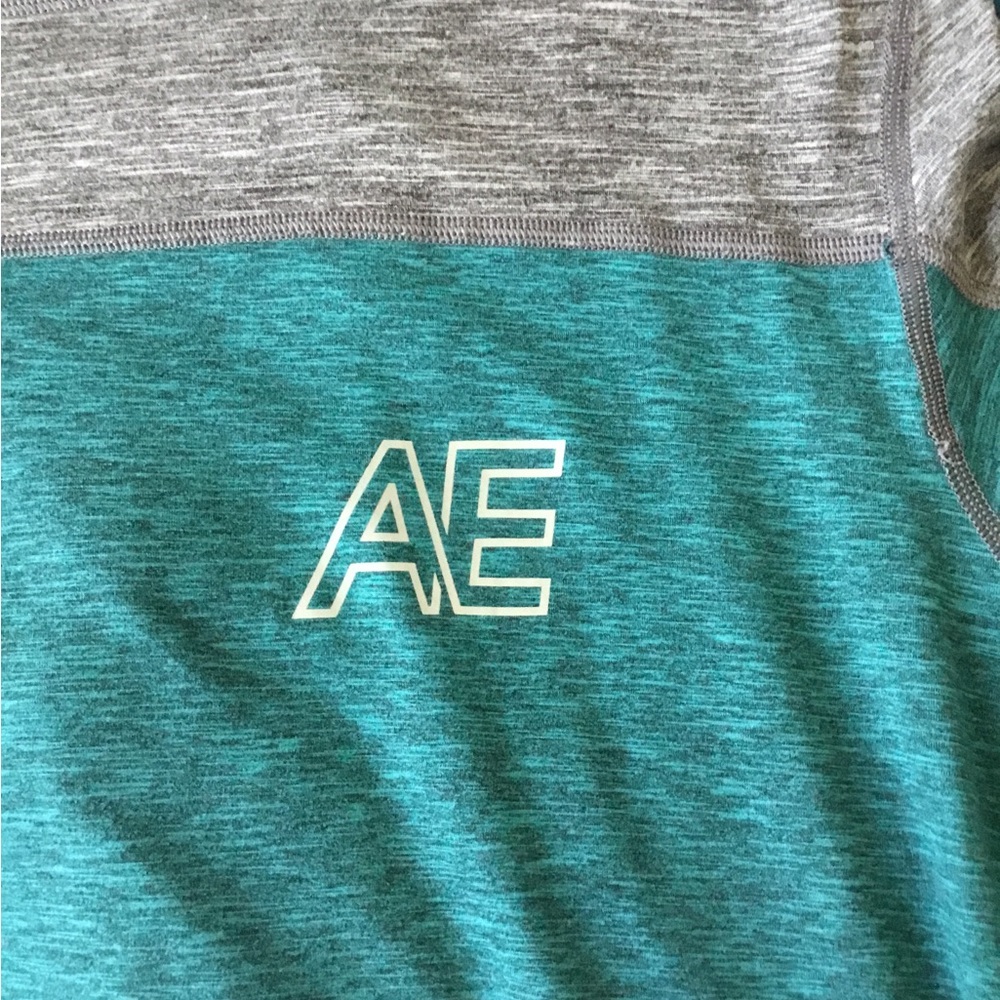 American Eagle Outfitters AE Active Men's Blue and Green T-Shirts Size Large EUC - Picture 2 of 7